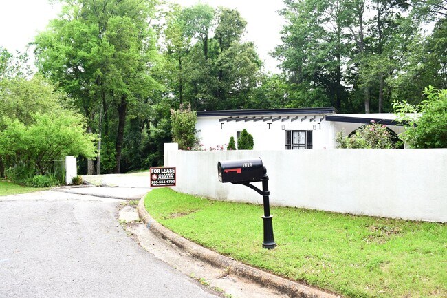 Foto del edificio - 1610 E 27th Ave