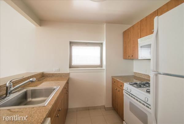 Building Photo - 404 W 37th St