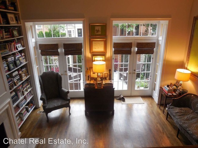 Foto del edificio - 4332 Westover Pl NW
