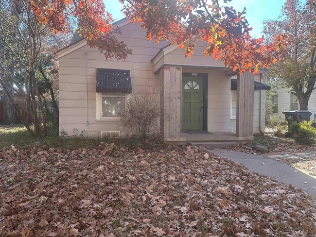 Building Photo - 1807 Dayton Ave