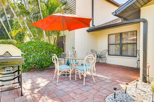 Foto del edificio - 11651 Pointe Cir