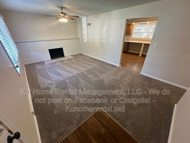 Foto del edificio - 6401 W 72nd Terrace