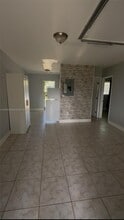 Building Photo - 401 NW 43rd Ct