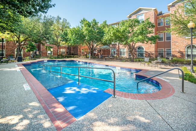 Building Photo - Evergreen at Mesquite Senior Housing