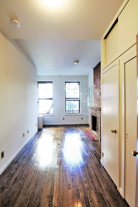 Foto del edificio - 256 W 85th St