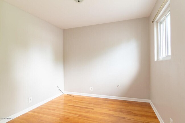 Bedroom 1 - 111 MARIGOLD AVE