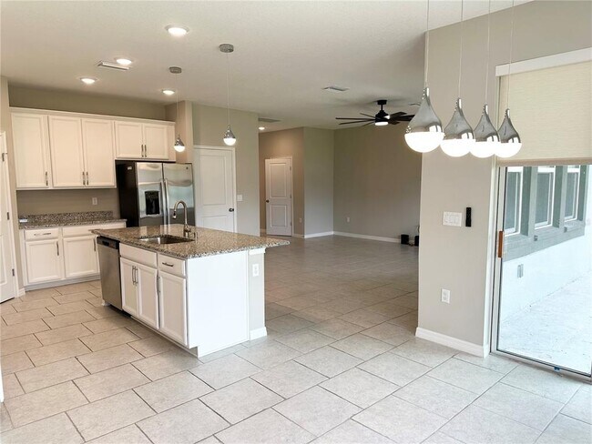 Building Photo - 6268 Great Bear Dr