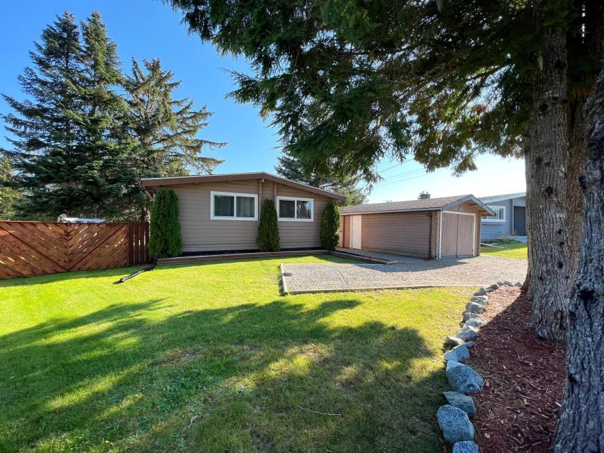 Photo principale - 2 bedroom in Kitimat BC V8C 1M6