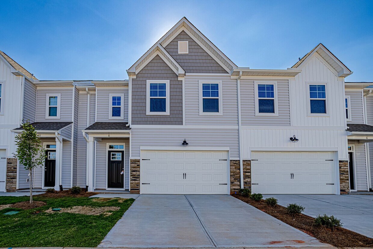 8 Sabine Leaf Ct, Greer, SC 29650 House Rental in Greer, SC