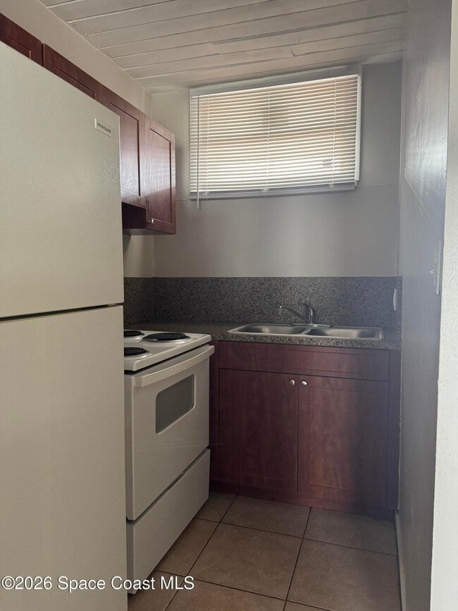 Foto del edificio - 1010 N Fiske Blvd