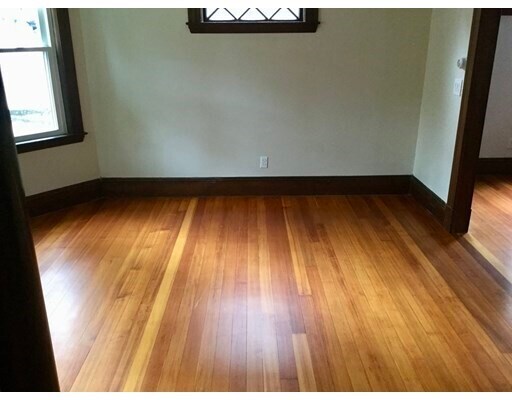 Foto del edificio - 32-34 Crescent Hill Ave