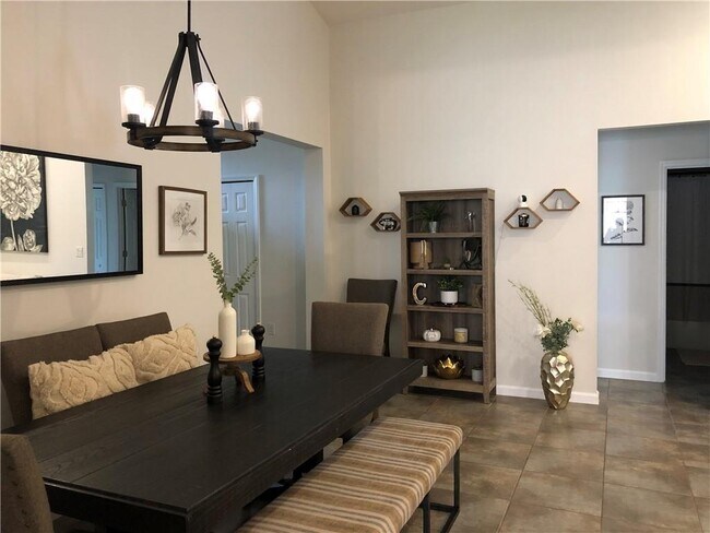 Foto del edificio - 1739 Berkshire Cir SW