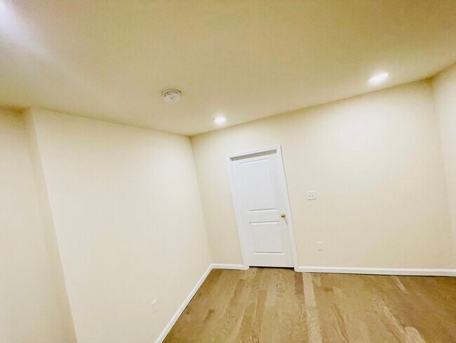 Bedroom - 131 W Linden St