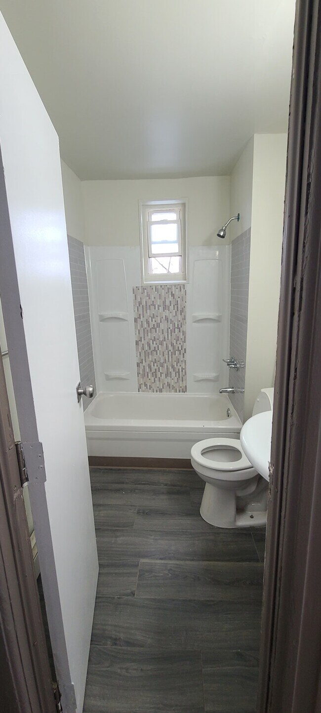 Building Photo - 809 River Street, Unit 6