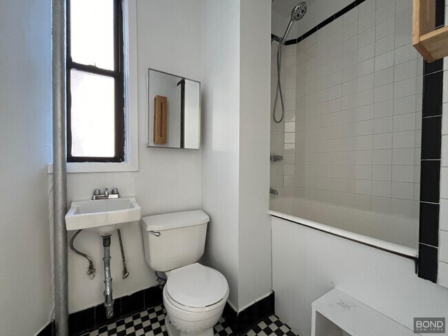 Foto del edificio - 164 Mott St