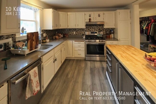 Foto del edificio - 10 Kelley Rd