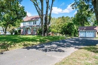 Building Photo - 338 Buckelew Ave