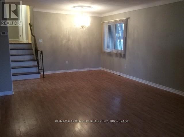 Building Photo - 43 Dunvegan Rd