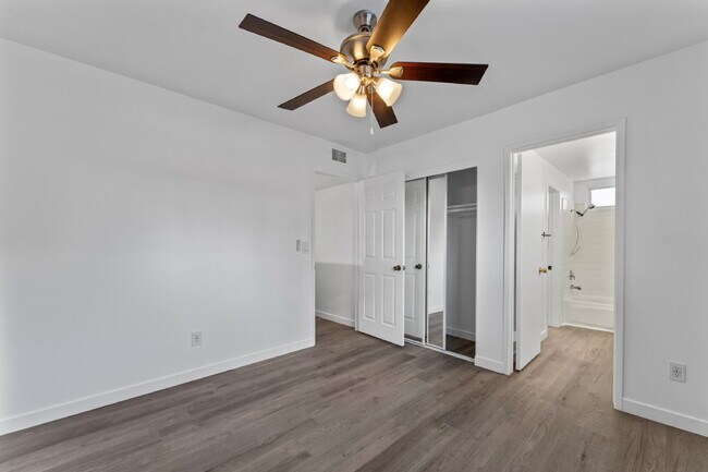 Foto del edificio - "Experience Luxurious Living: Spacious 4-B...