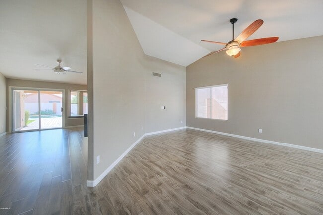 Building Photo - 8517 W Caribbean Ln