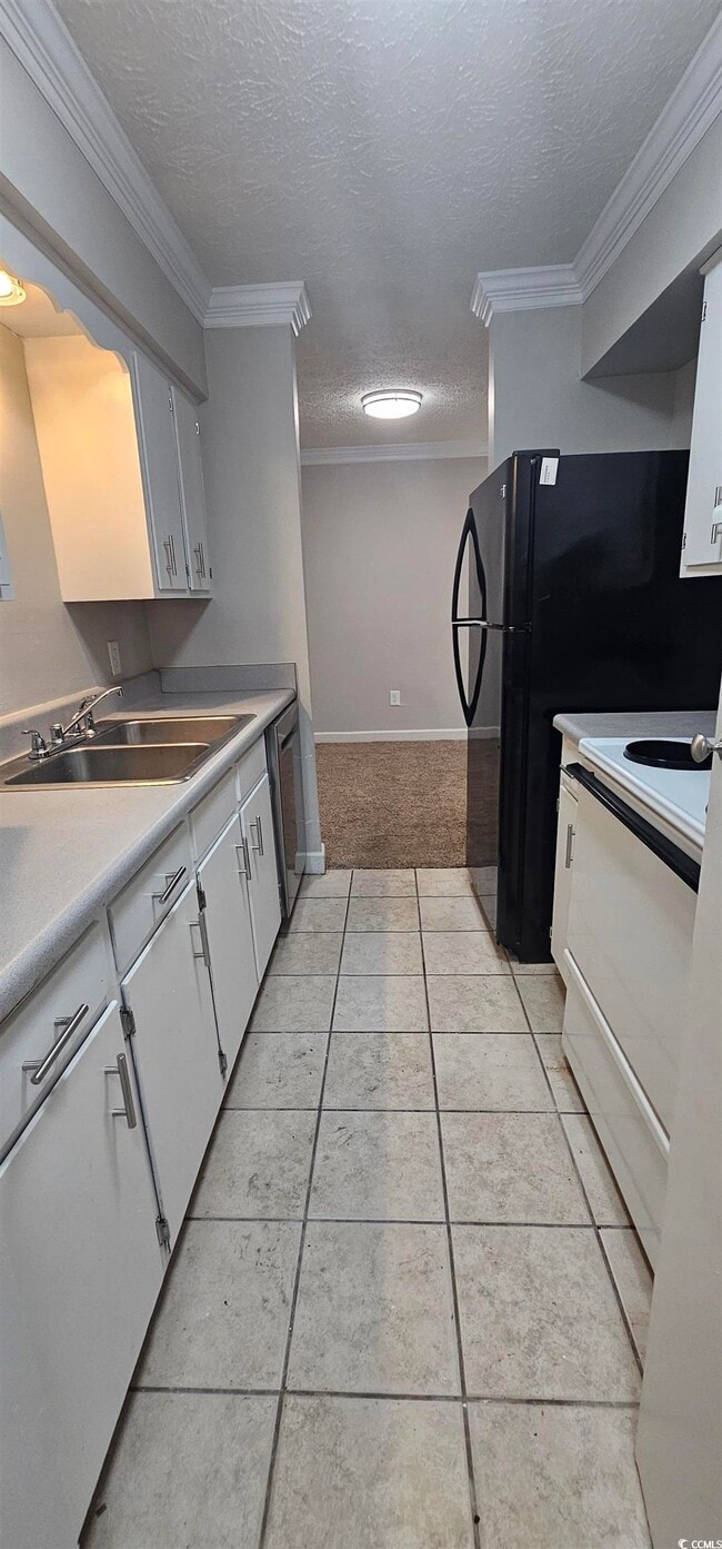 Building Photo - 615 Carter Ln