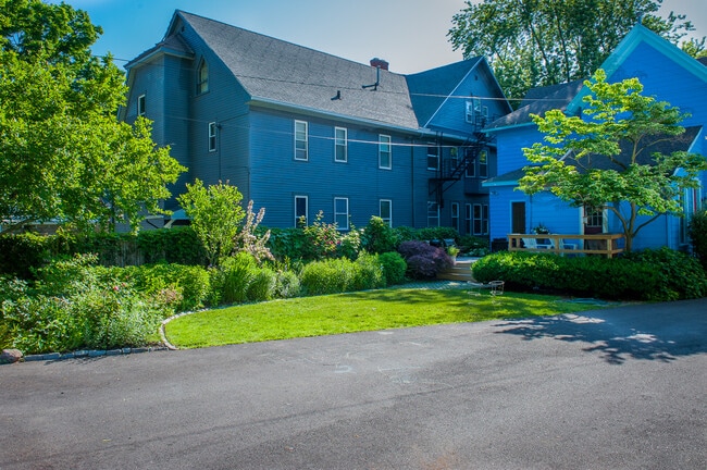 Backyard - 63 Meigs St
