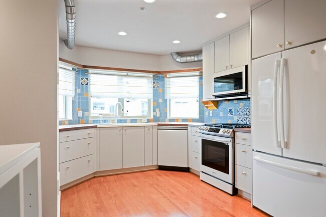 Foto del edificio - 11560 Stone Ave N