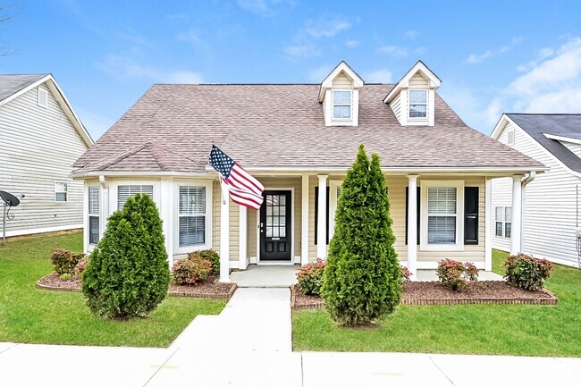 Building Photo - 385 Chadwick Cmns