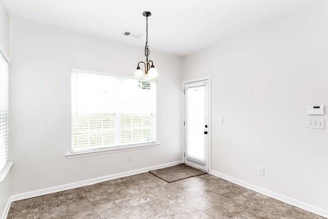Building Photo - 27 Palladio Way