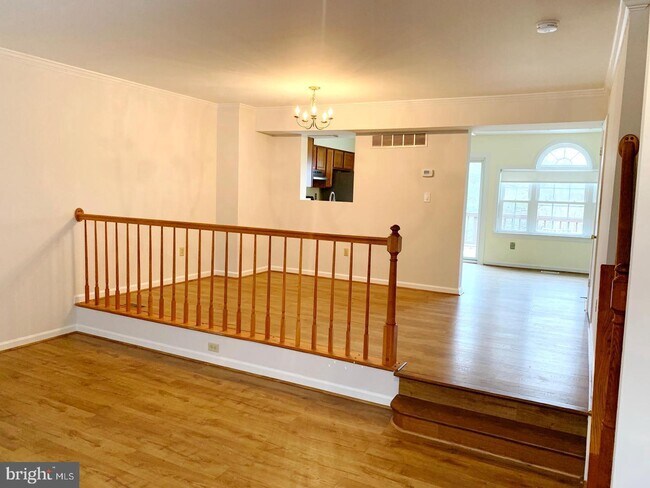 Building Photo - 640 Marianne Ln
