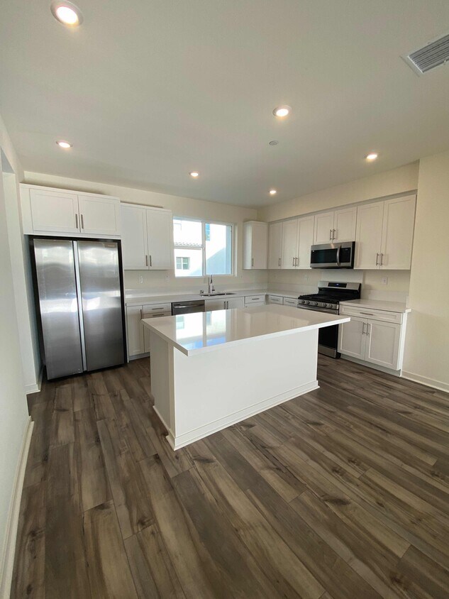 32045 Paseo Vienta Townhomes in San Juan Capistrano, CA Westside