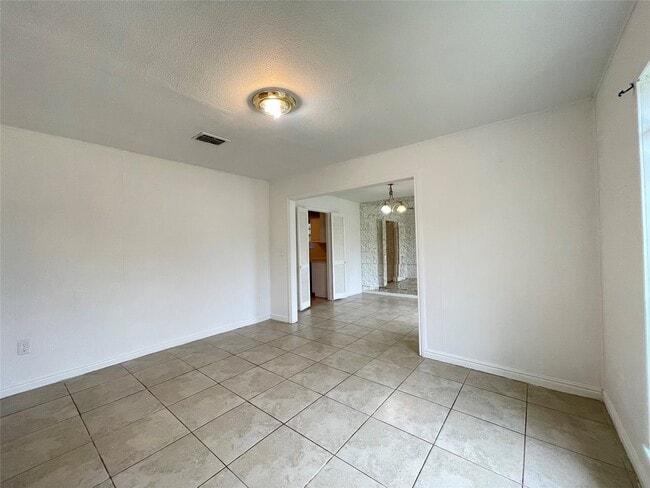 Foto del edificio - 7110 Foxmar Ln