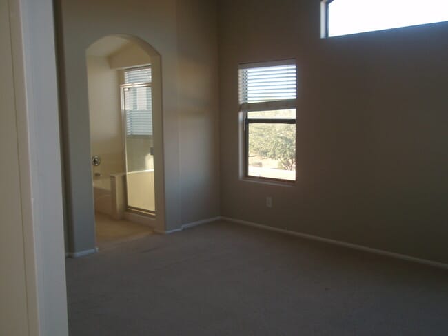 Building Photo - Beautiful Canyon Trails Home