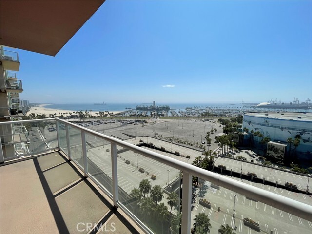Building Photo - 388 E Ocean Blvd
