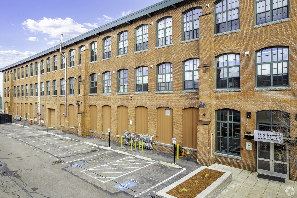 Primary Photo - The Lofts at Westinghouse