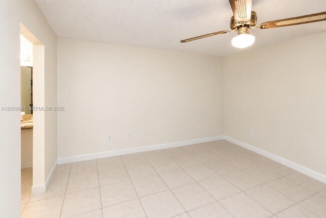 Foto del edificio - 10425 SW 112th Ave