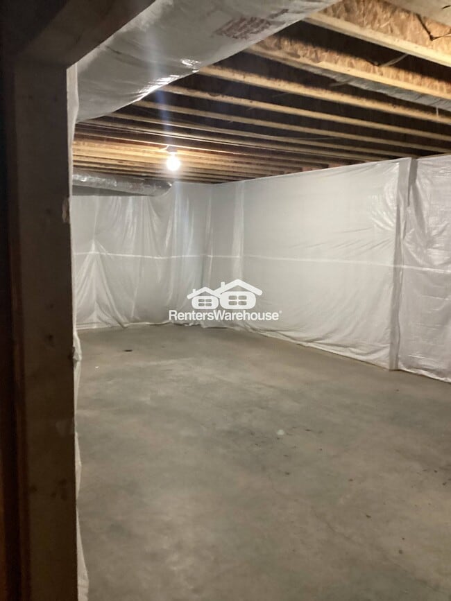 Building Photo - 7815 Tintern Trce