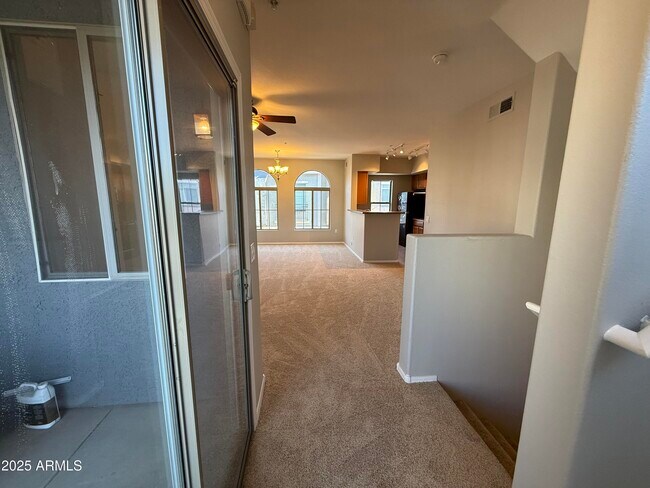 Foto del edificio - 2402 E 5th St
