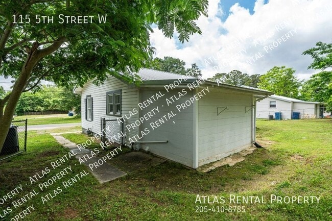 Building Photo - 115 5th St W
