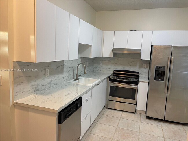 Foto del edificio - 12201 SW 148th St