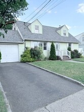 Building Photo - 3 Po Ln
