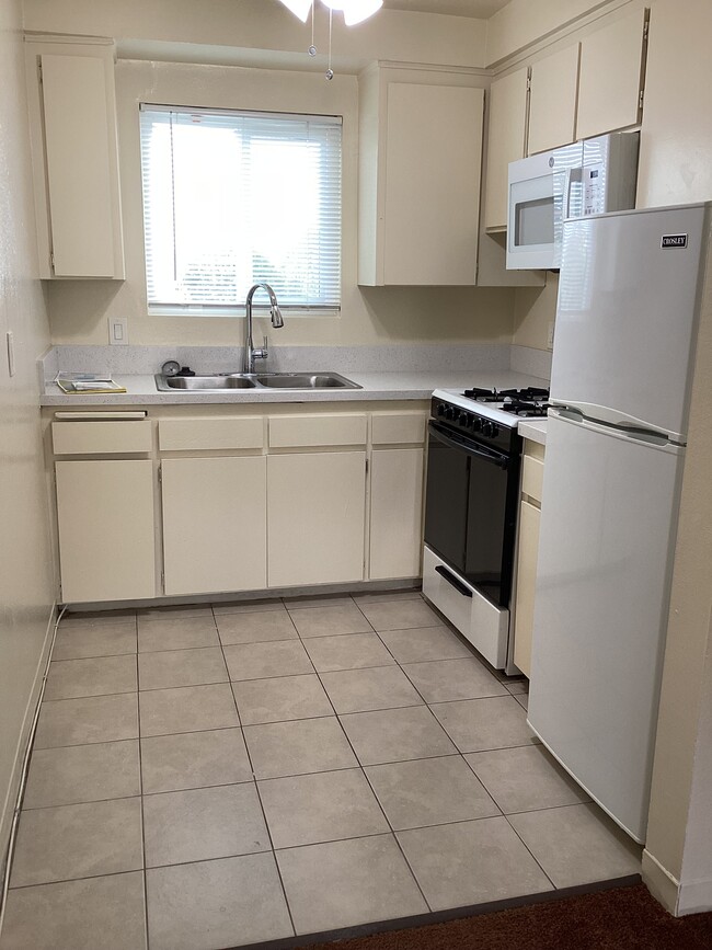 Building Photo - Casa Grande