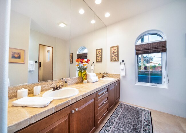 Building Photo - 56705 Village Dr