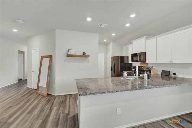 Building Photo - 1814 Strawberry Fld