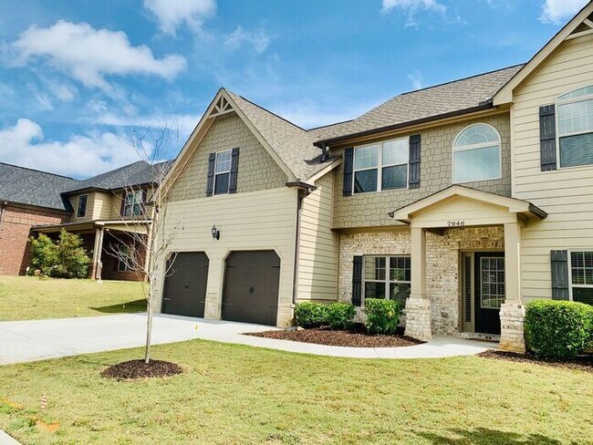 Building Photo - 7946 White Oak Loop