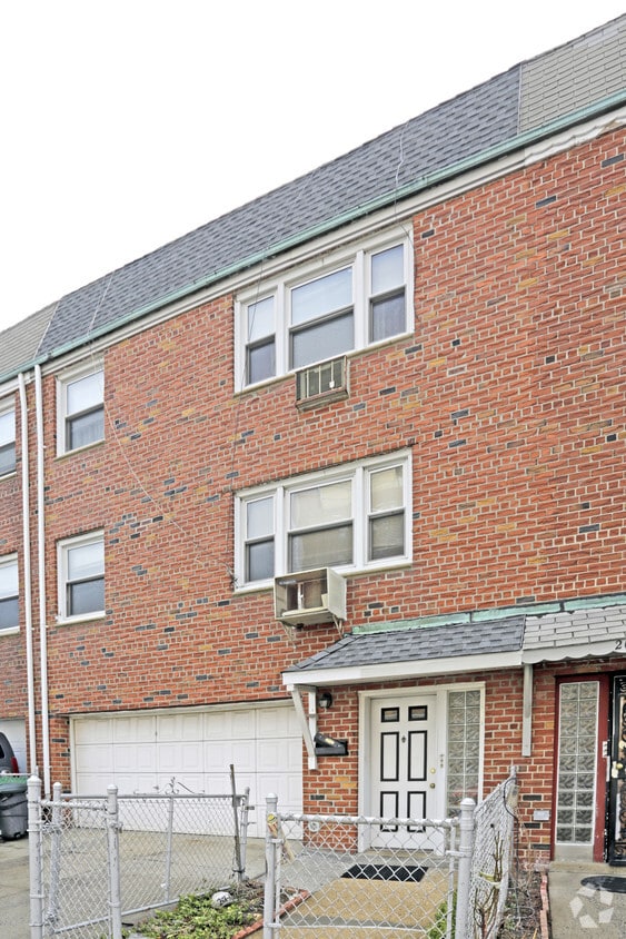 20112 43rd Ave, Bayside, NY 11361 Apartments in Bayside, NY