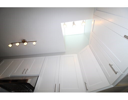 Foto del edificio - 138-144 Newbury Ave
