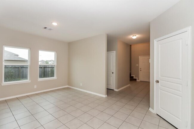 Foto del edificio - 5002 Fairwater Ct