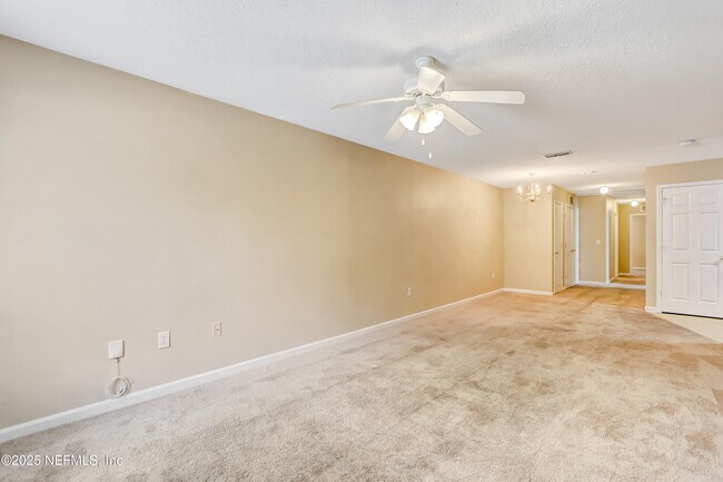 Foto del edificio - 8448 Kona Ave
