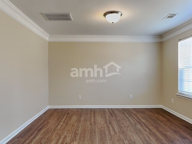 Foto del edificio - 107 Elba Dr